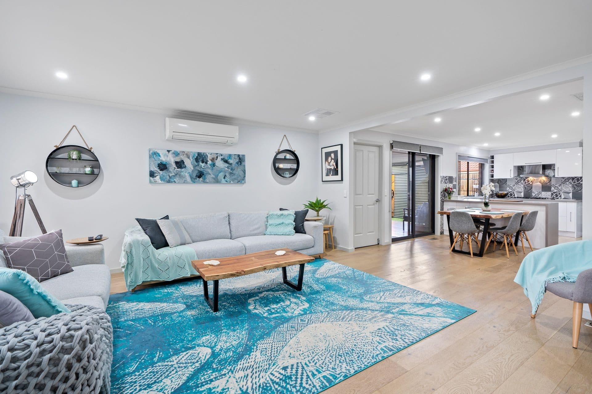 12 Blake Court, Scoresby VIC 3179, Scoresby - Thumbnail 2