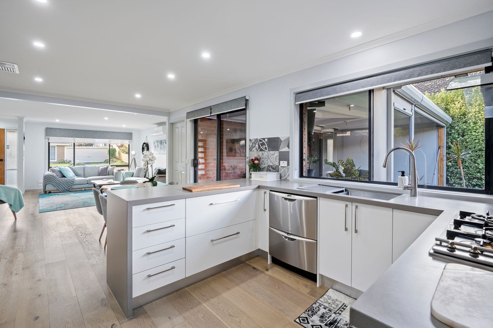 12 Blake Court, Scoresby VIC 3179, Scoresby - Thumbnail 5