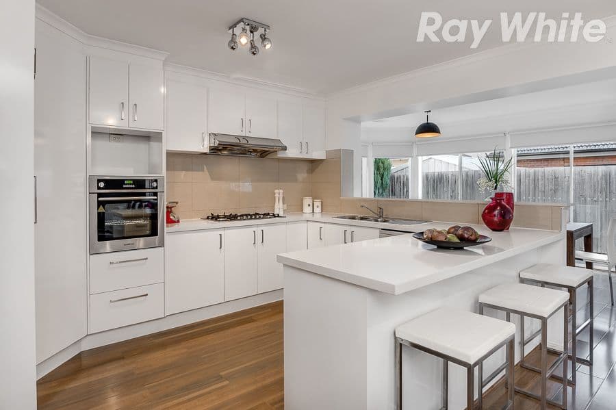 13 Mt Cooper Drive, BUNDOORA VIC 3083, Bundoora - Thumbnail 4