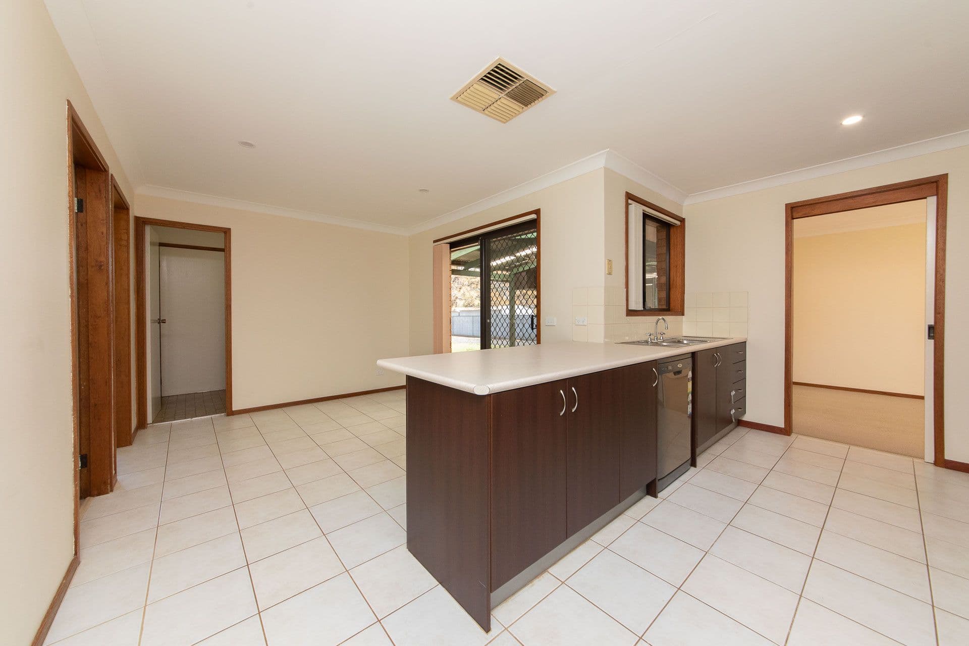 16 St Georges Terrace, Dubbo NSW 2830, Dubbo - Thumbnail 3