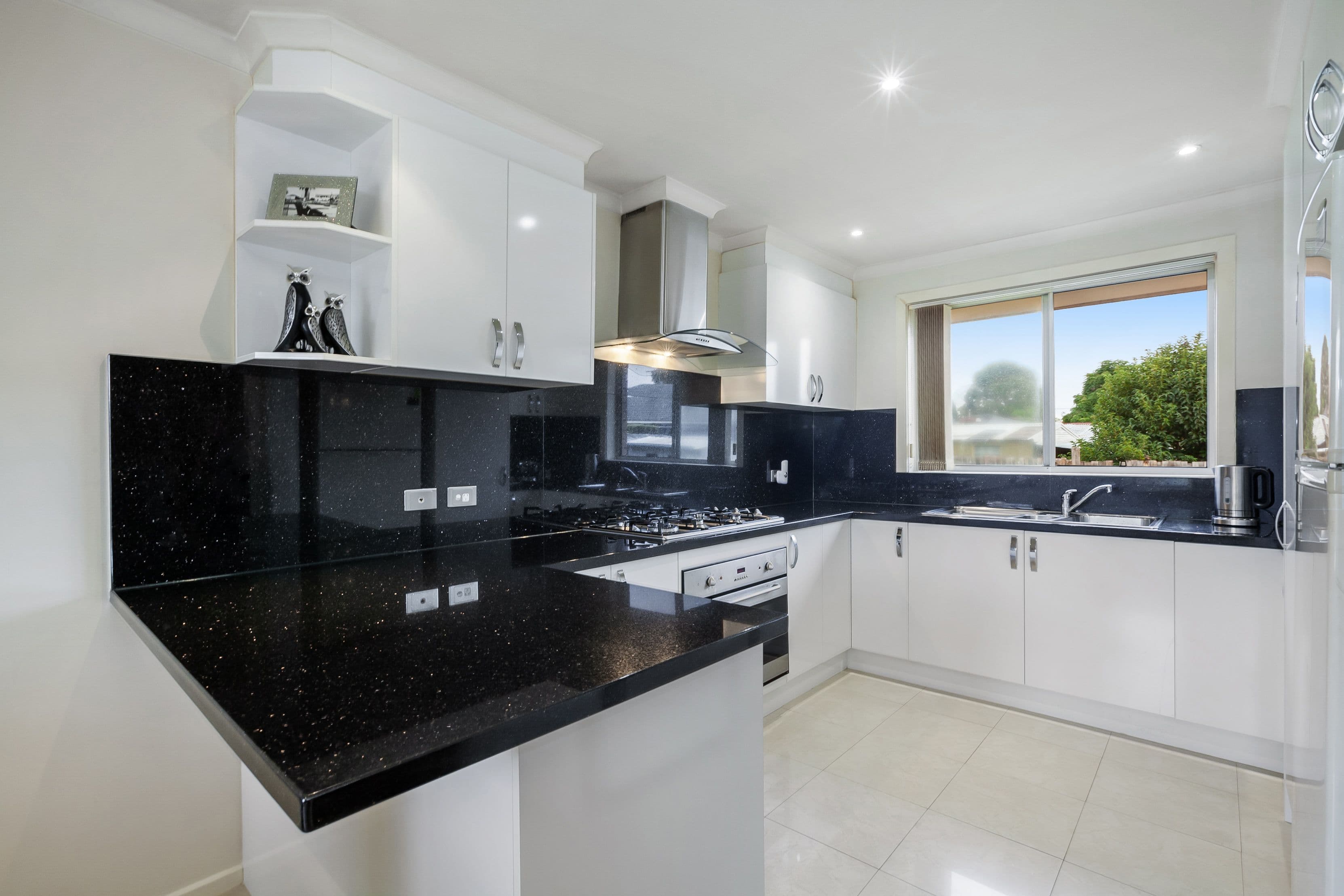 3 Kosciusko Court, Lalor VIC 3075, Lalor - Thumbnail 2