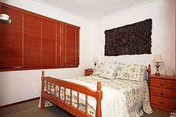 30 Binalong Avenue, GEORGES HALL NSW 2198, Georges Hall - Thumbnail 6