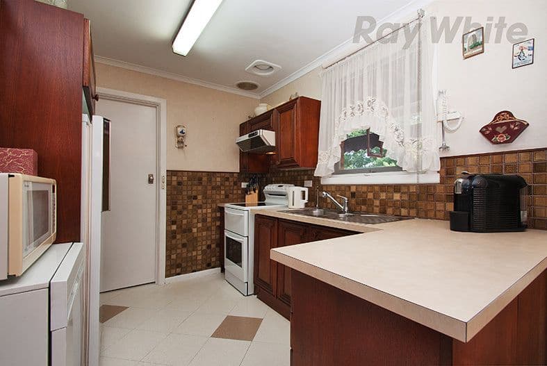 11 ALLAWARE Avenue, Croydon VIC 3136, Croydon - Thumbnail 4