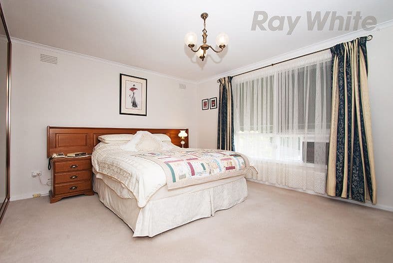 11 ALLAWARE Avenue, Croydon VIC 3136, Croydon - Thumbnail 8