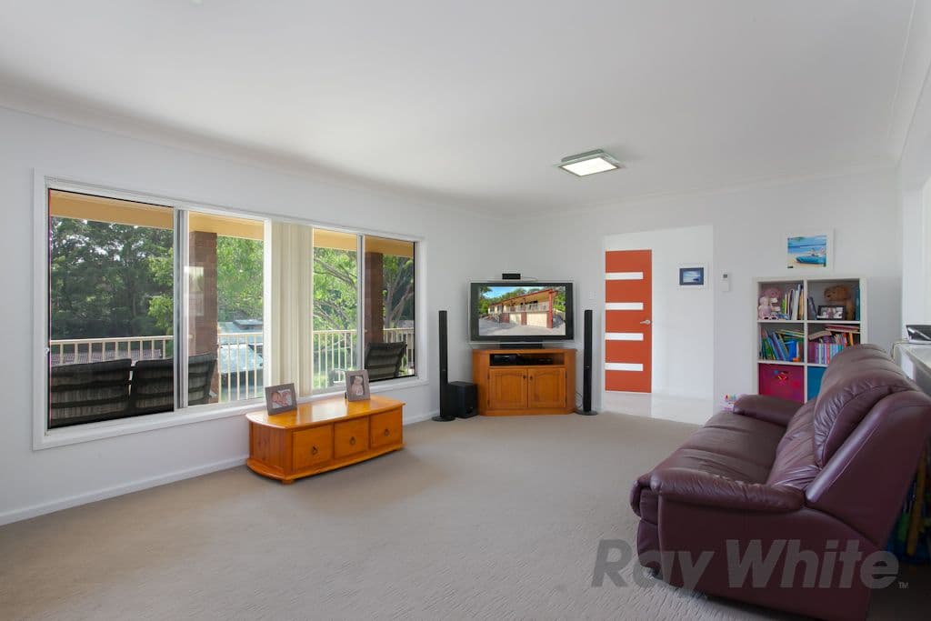34 Invermore Close, WALLSEND NSW 2287, Wallsend - Thumbnail 2