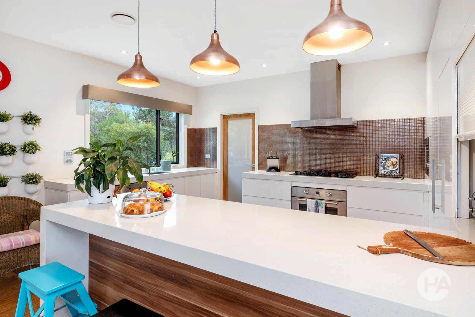 67 Highfield Drive, LANGWARRIN SOUTH, Langwarrin South - Thumbnail 4
