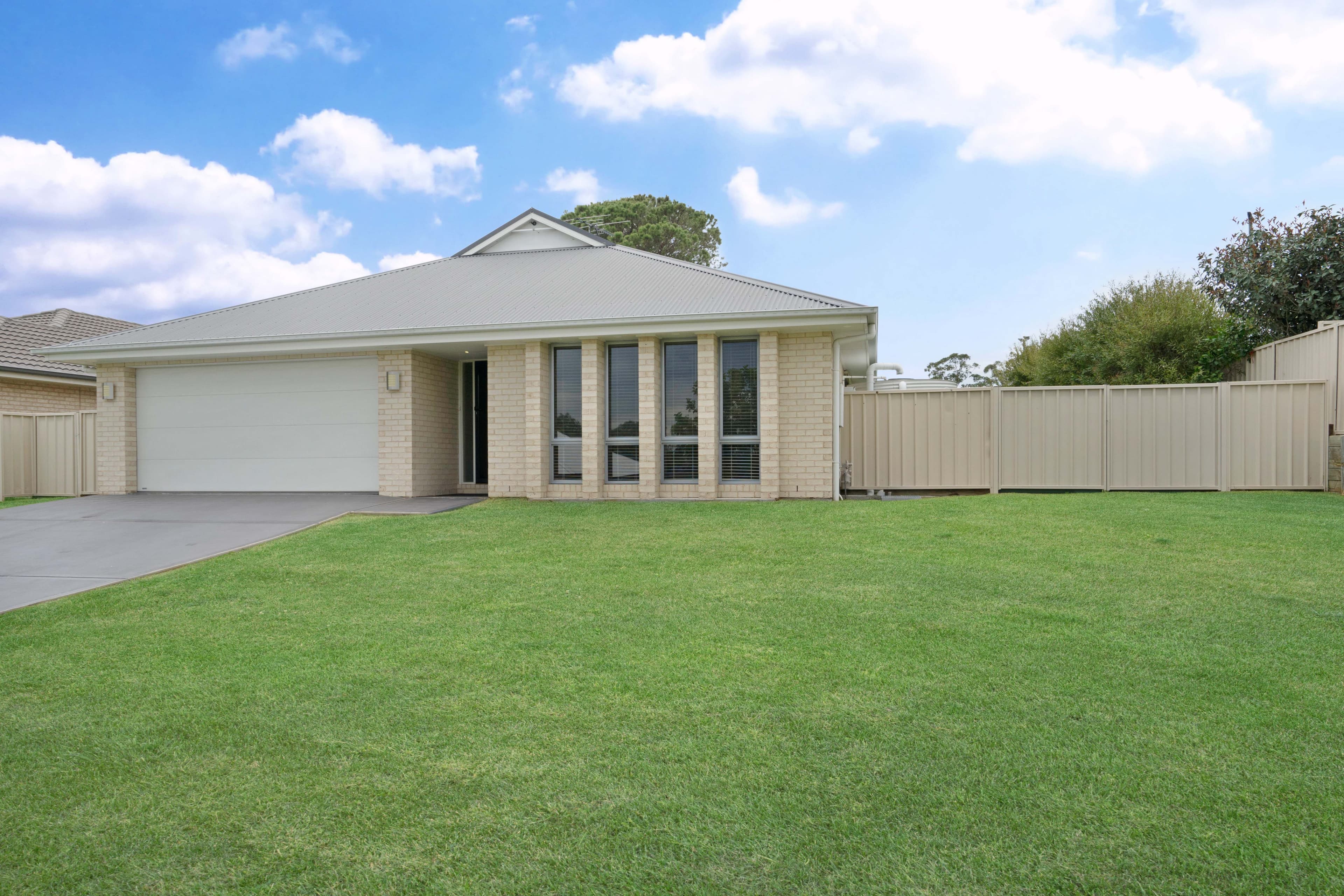 29 Parklands Road, Largs - Image 1