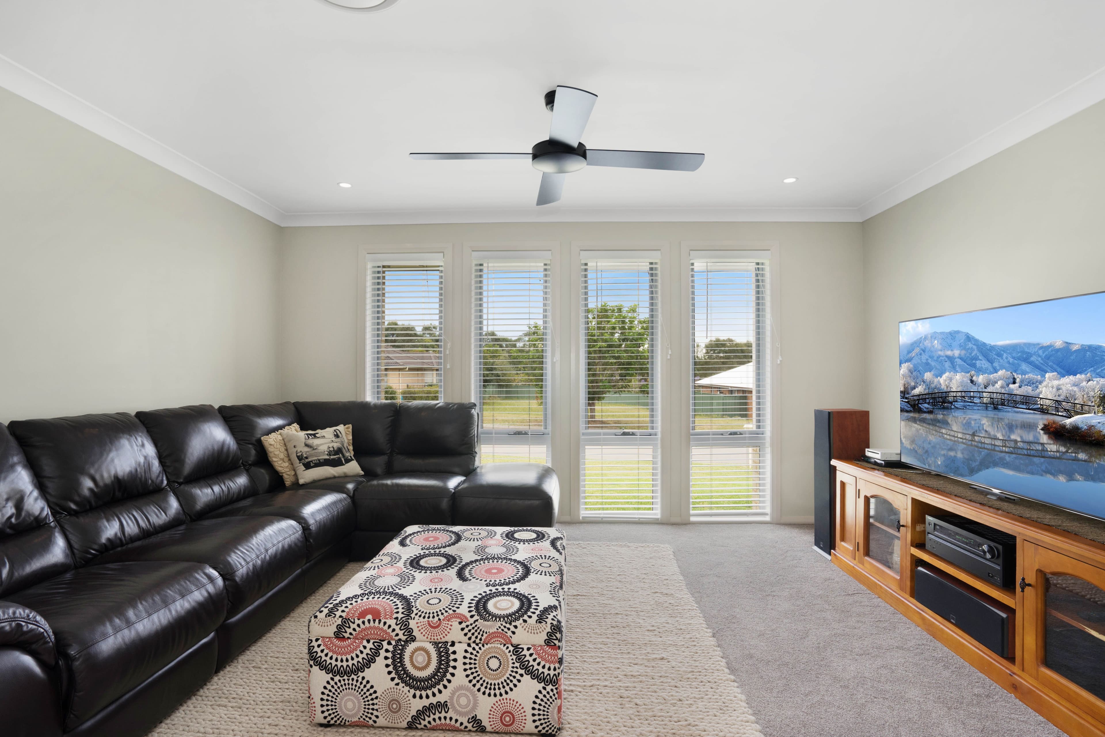 29 Parklands Road, Largs - Thumbnail 2