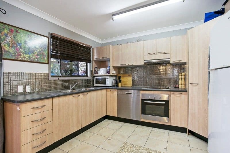 4 Durwun Close, Durack QLD 4077, Durack - Thumbnail 2