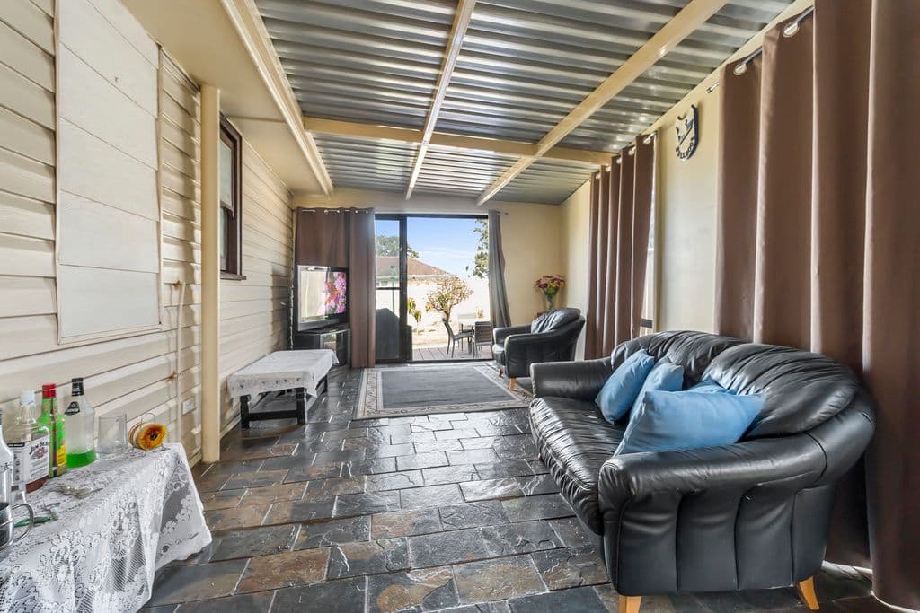 66 Cartwright Avenue, Miller - Thumbnail 8