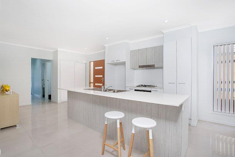 29 Coralie Avenue, WYNNUM WEST QLD 4178, Wynnum West - Thumbnail 2