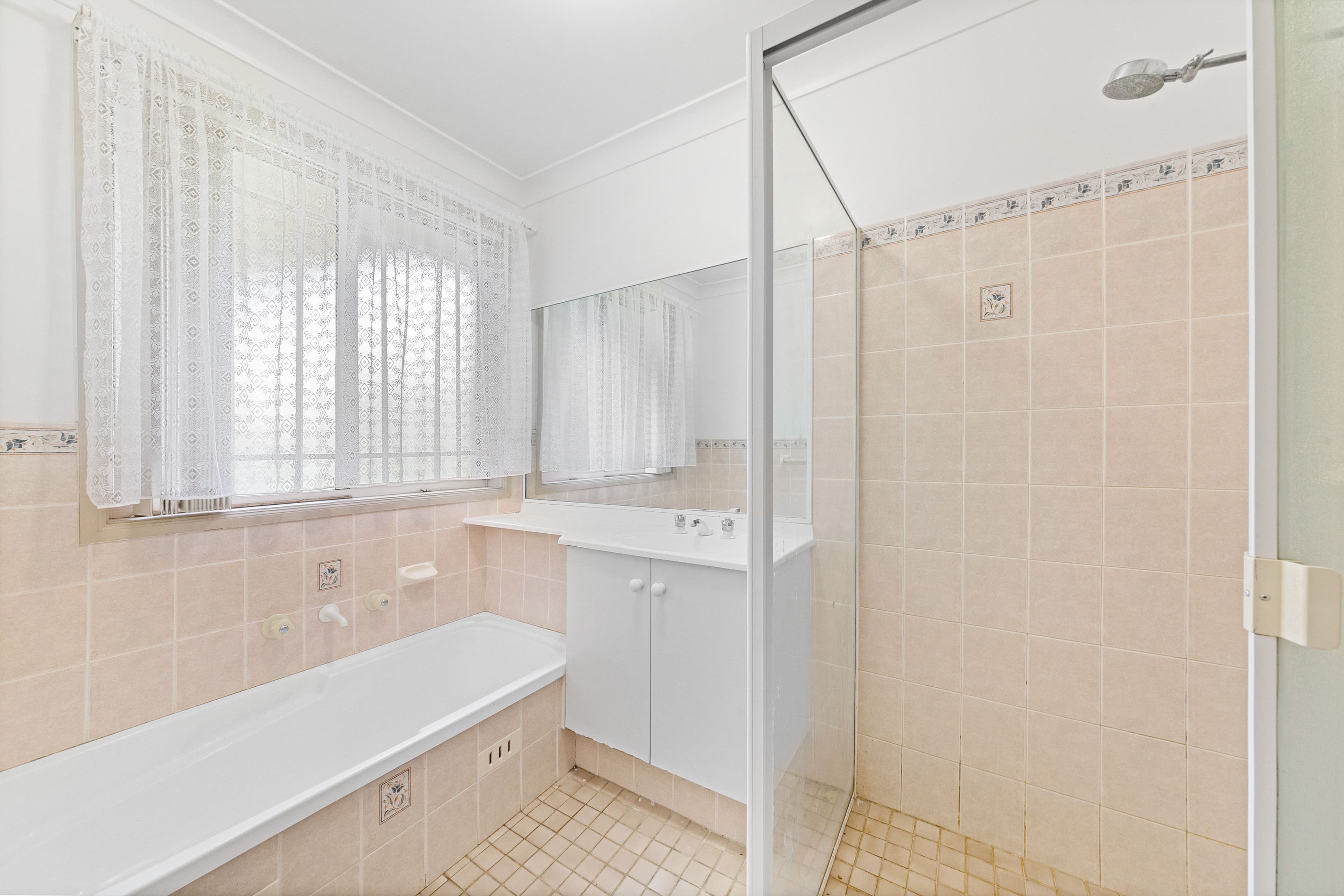 6 Nymboida Court, Blue Haven NSW 2262, Blue Haven - Thumbnail 4