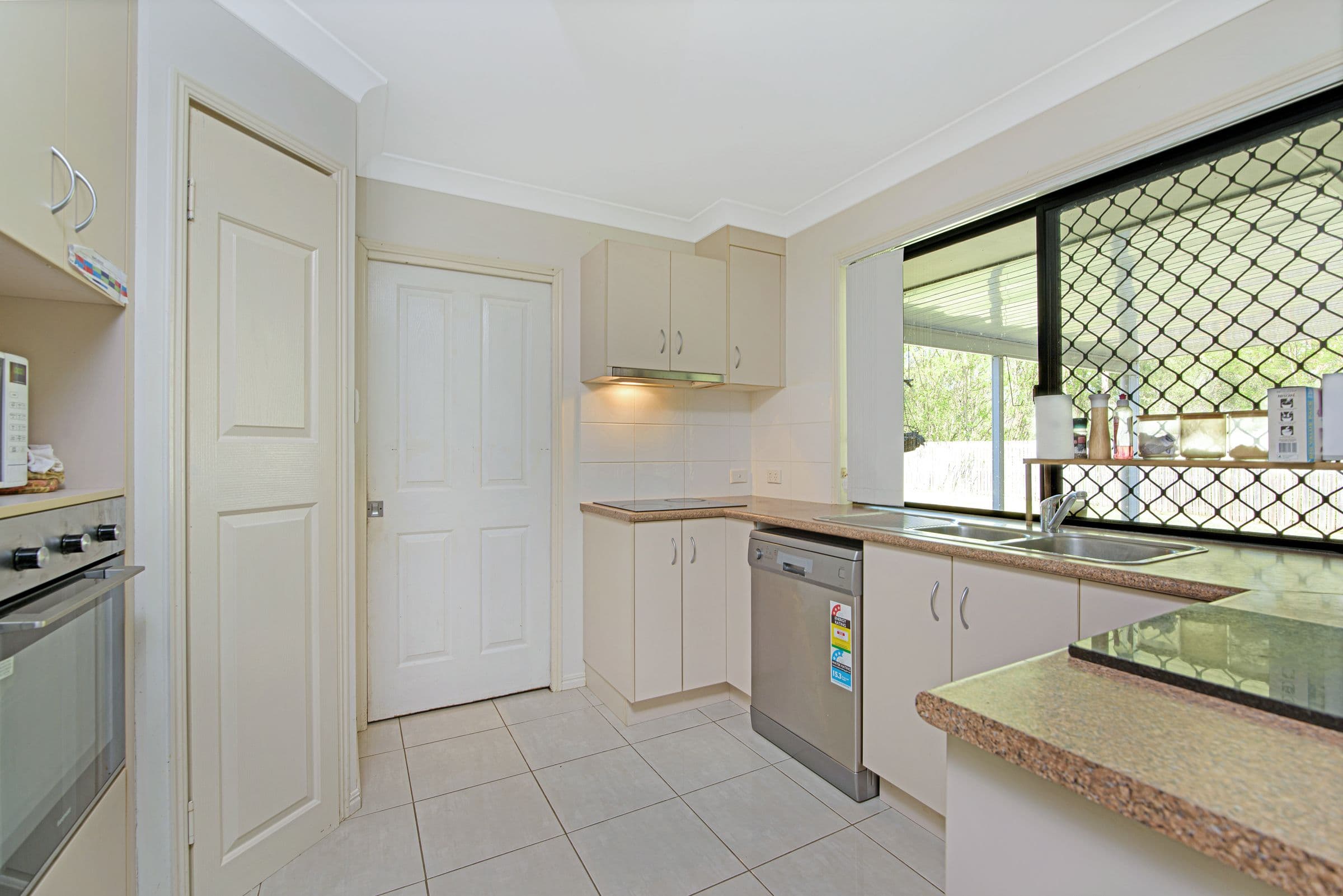 3 Melaleuca Place, Glen Eden QLD 4680, Glen Eden - Thumbnail 2