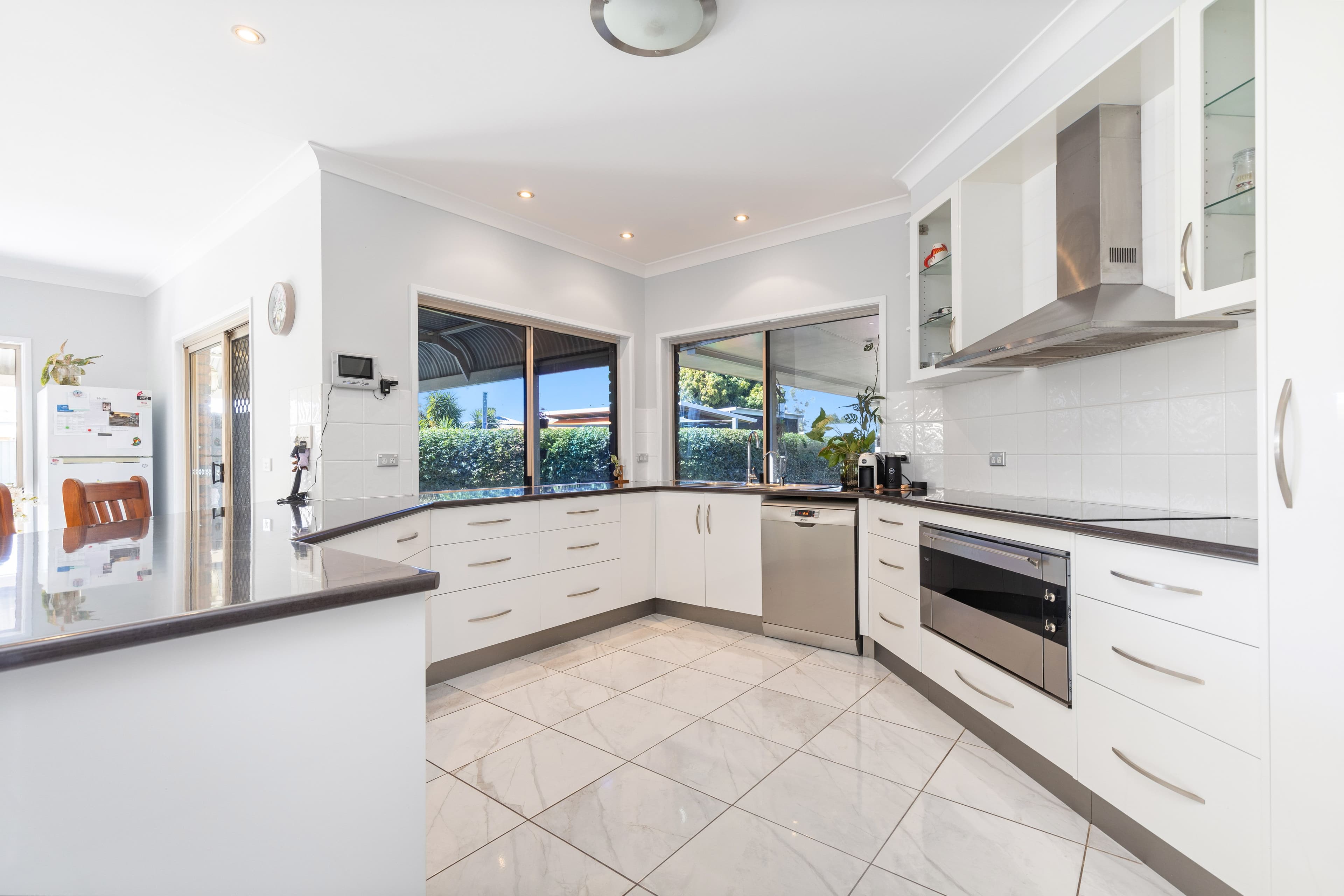 12 Quinn Street, Emerald QLD 4720, Emerald - Thumbnail 5