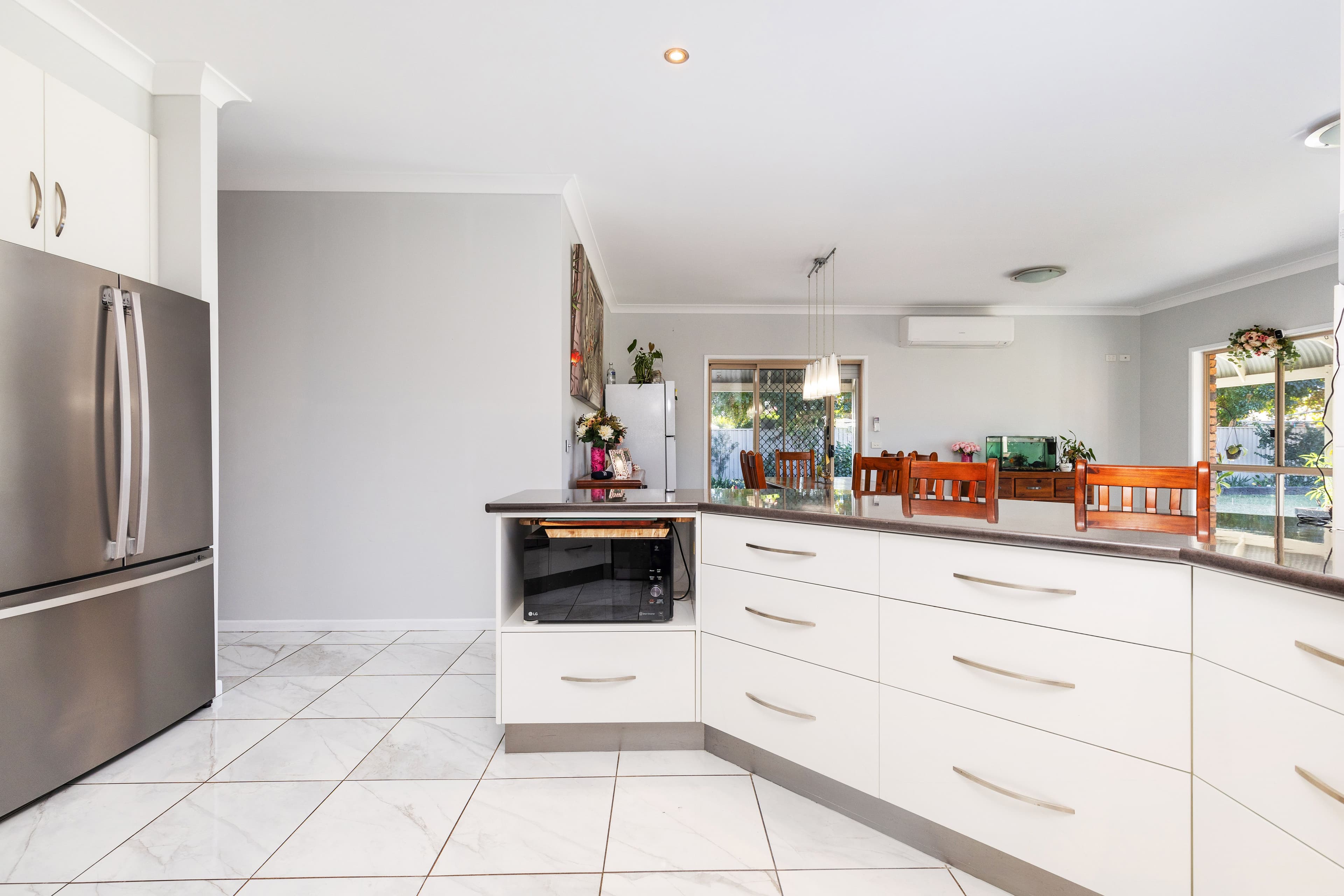 12 Quinn Street, Emerald QLD 4720, Emerald - Thumbnail 6