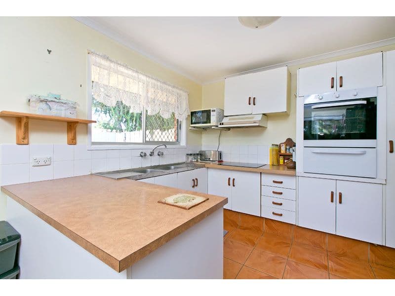7 Magnolia Parade, VICTORIA POINT QLD 4165, Victoria Point - Thumbnail 2