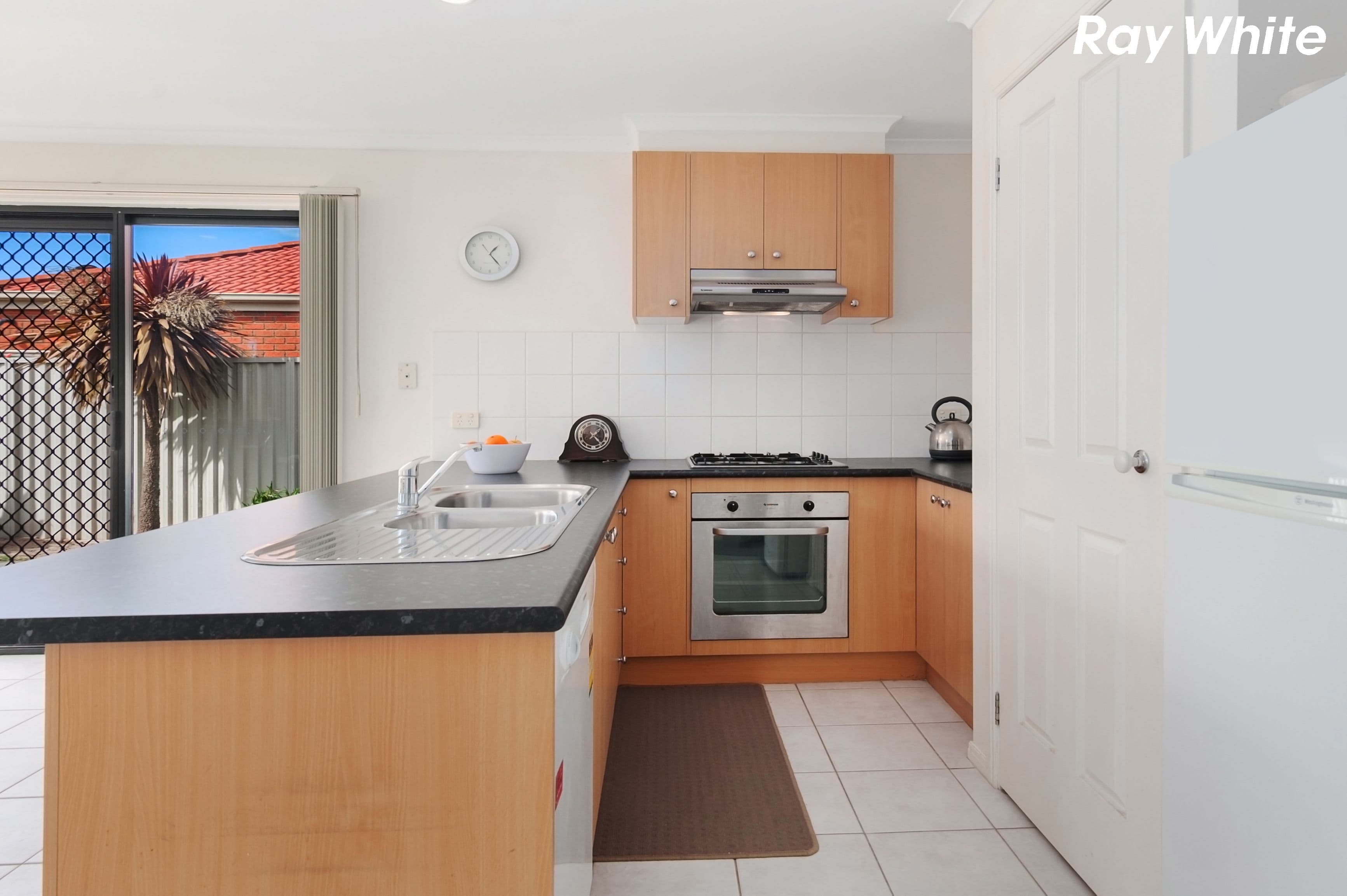 12 Genoa Grove, Pakenham VIC 3810, Pakenham - Thumbnail 2