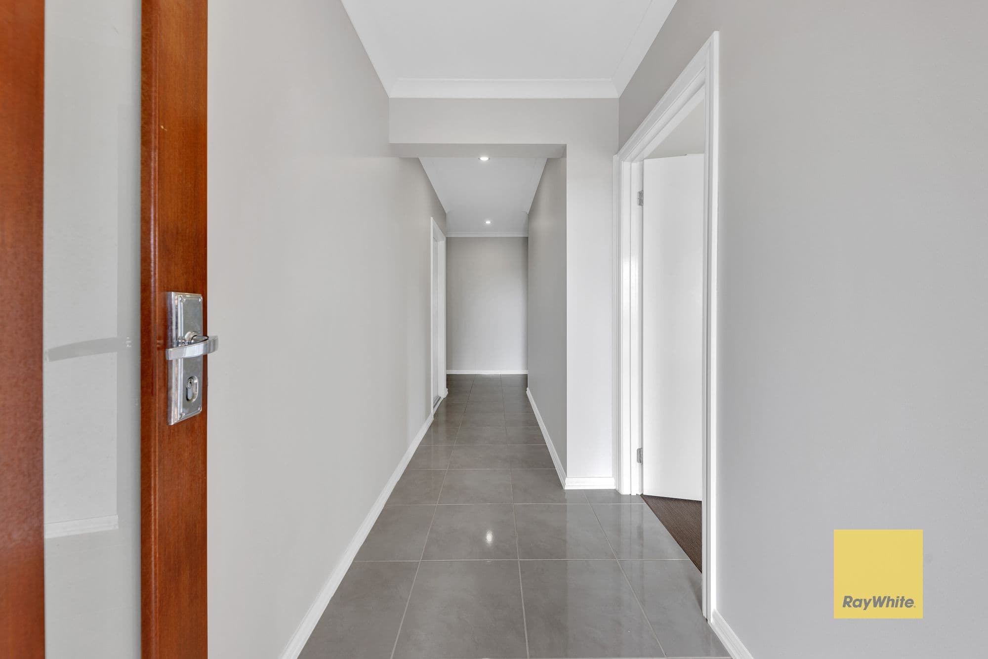 65 Goldeneye Circuit, Werribee VIC 3030, Werribee - Thumbnail 2