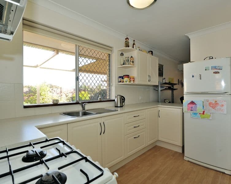 11 Louise Street, ROCKINGHAM WA 6168, Rockingham - Thumbnail 3