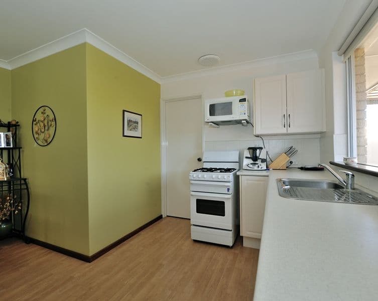 11 Louise Street, ROCKINGHAM WA 6168, Rockingham - Thumbnail 8
