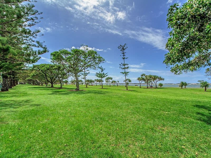 35 Huth Street, LABRADOR QLD 4215, Labrador - Thumbnail 8