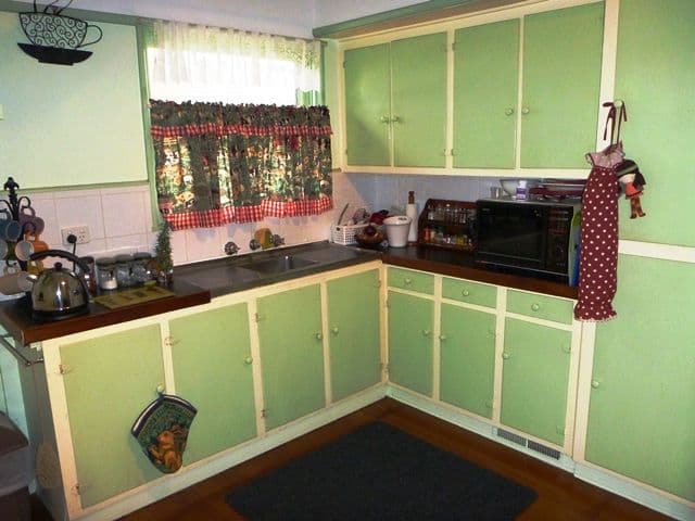 21 Tehan Street, SEYMOUR VIC 3660, Seymour - Thumbnail 2