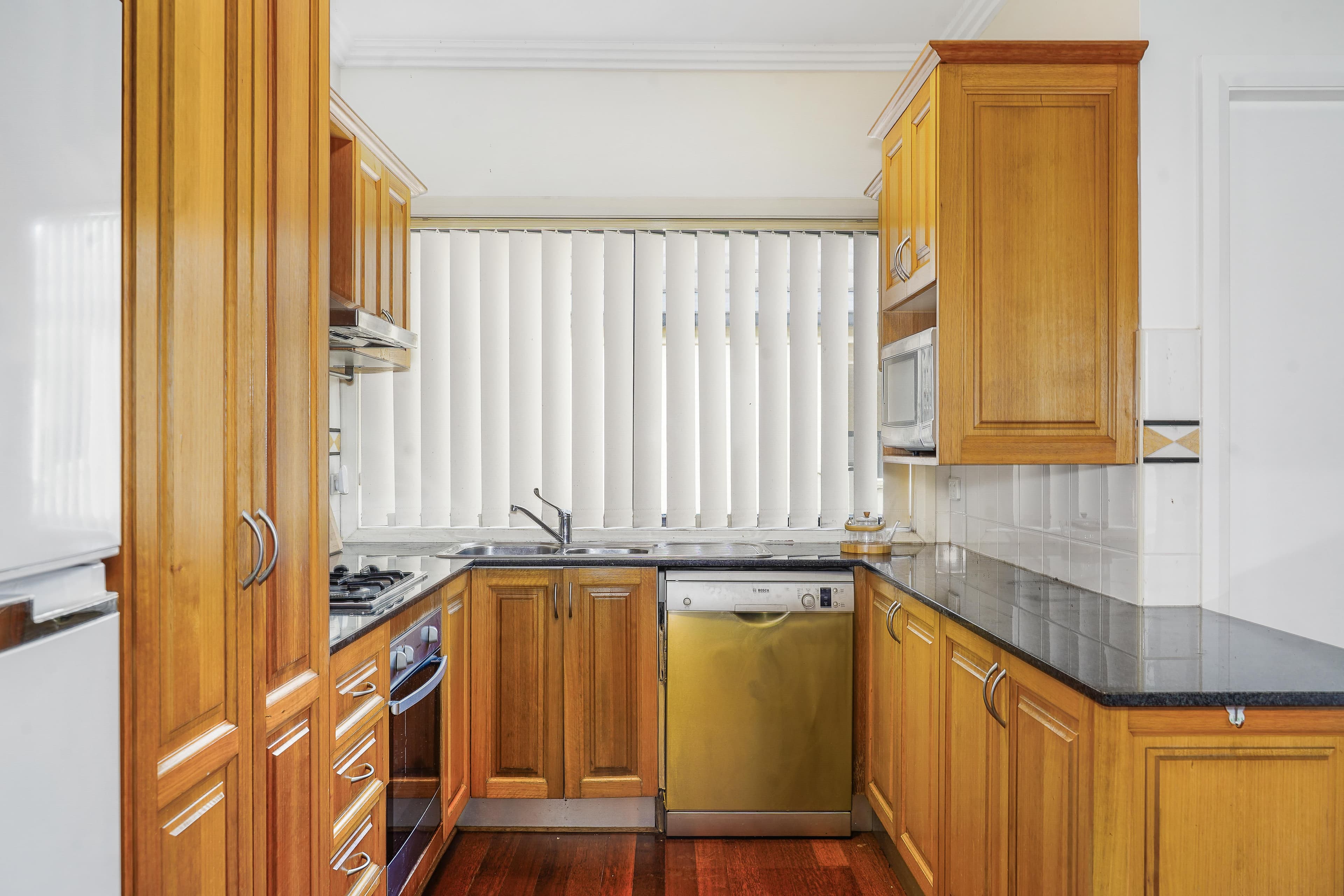 65 Outlook Drive, Figtree NSW 2525, Figtree - Thumbnail 2