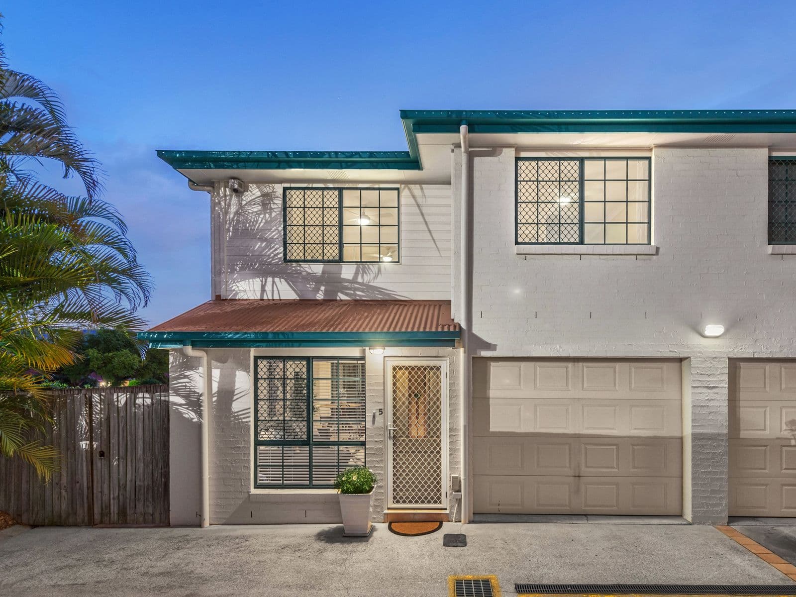 62 Pampling Street, Camp Hill QLD 4152, Camp Hill - Thumbnail 2