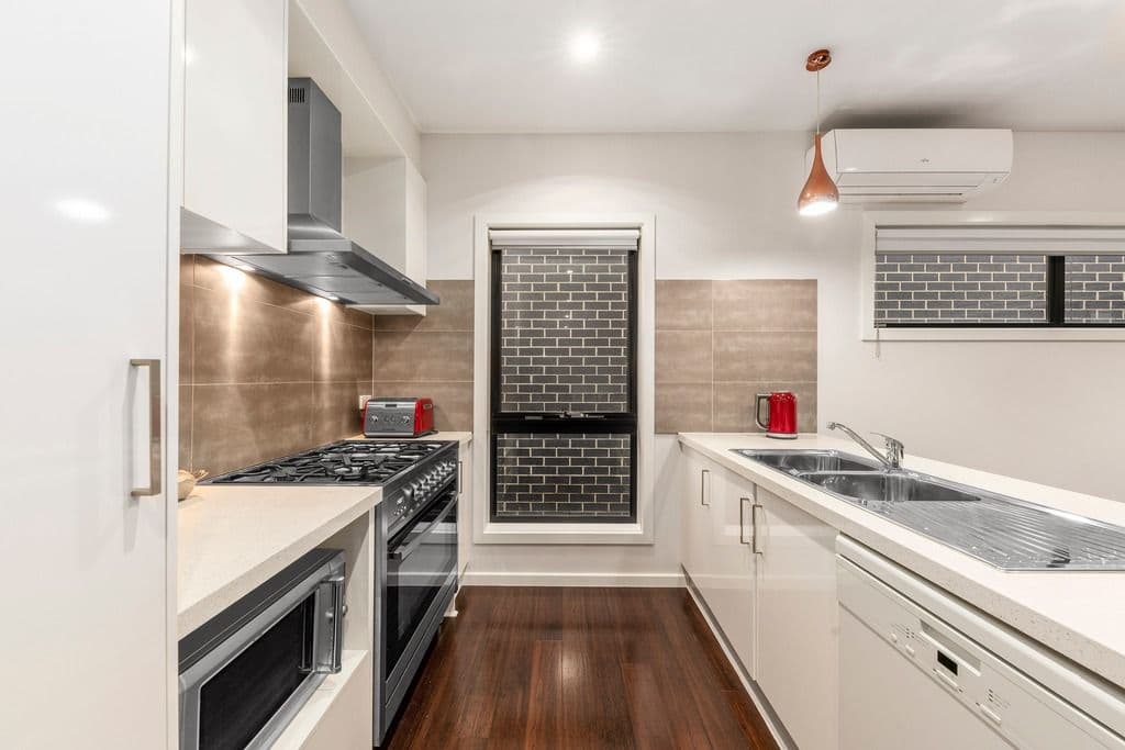 52 Stenhouse Avenue, Brooklyn VIC 3012, Brooklyn - Thumbnail 3