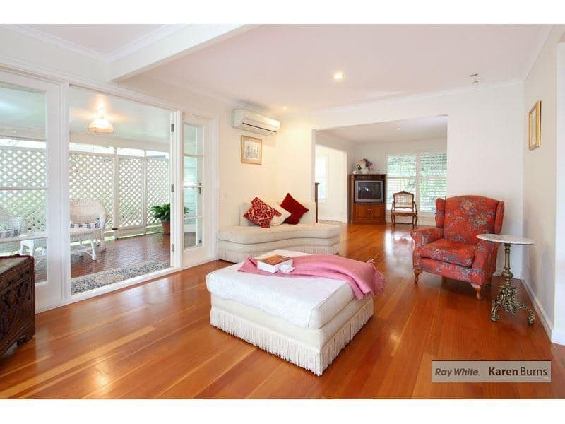 24 Sleaford Street, CHAPEL HILL QLD 4069, Chapel Hill - Thumbnail 2