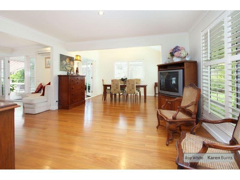 24 Sleaford Street, CHAPEL HILL QLD 4069, Chapel Hill - Thumbnail 3