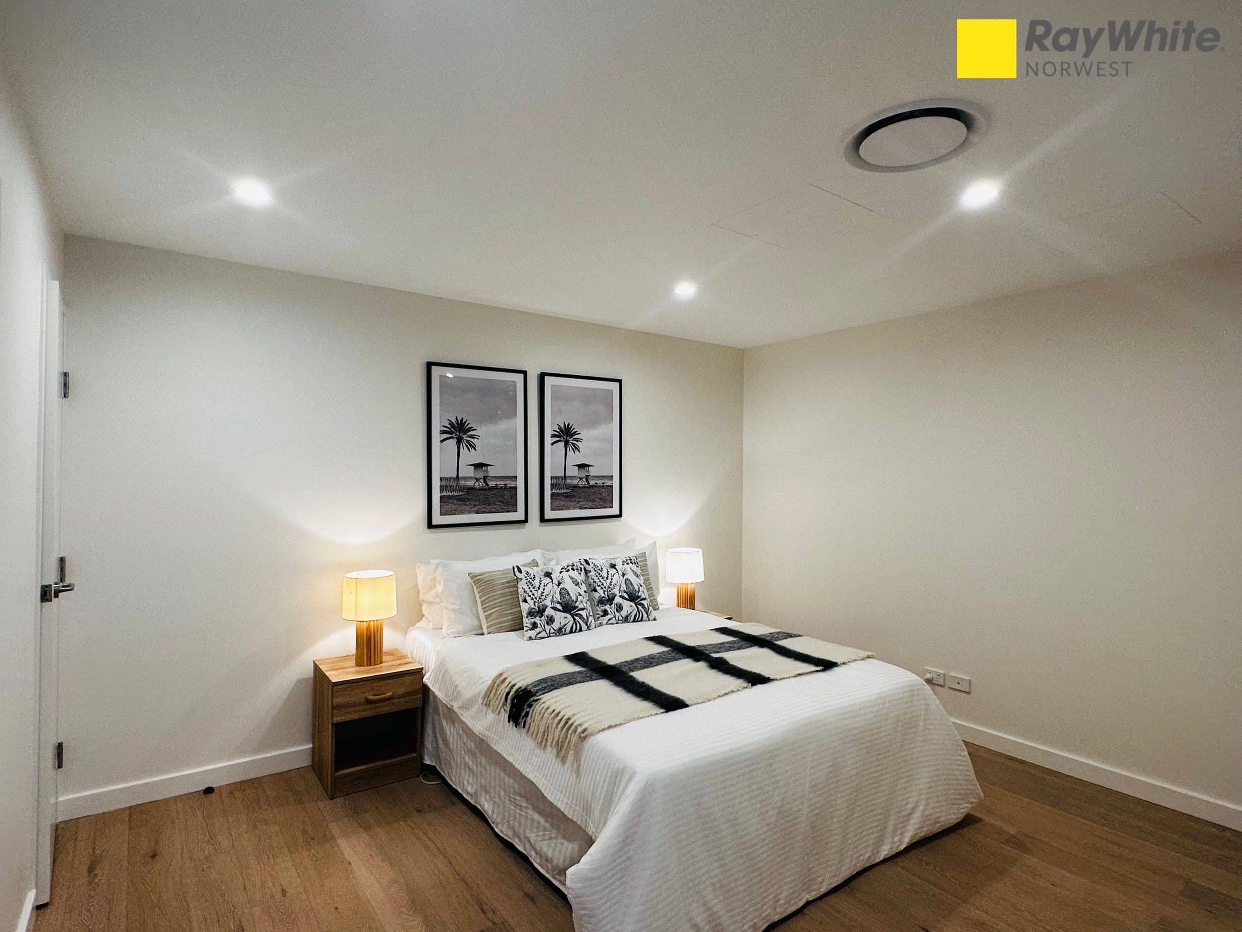 2 Burrendong Crescent, Rouse Hill NSW 2155, Rouse Hill - Thumbnail 4