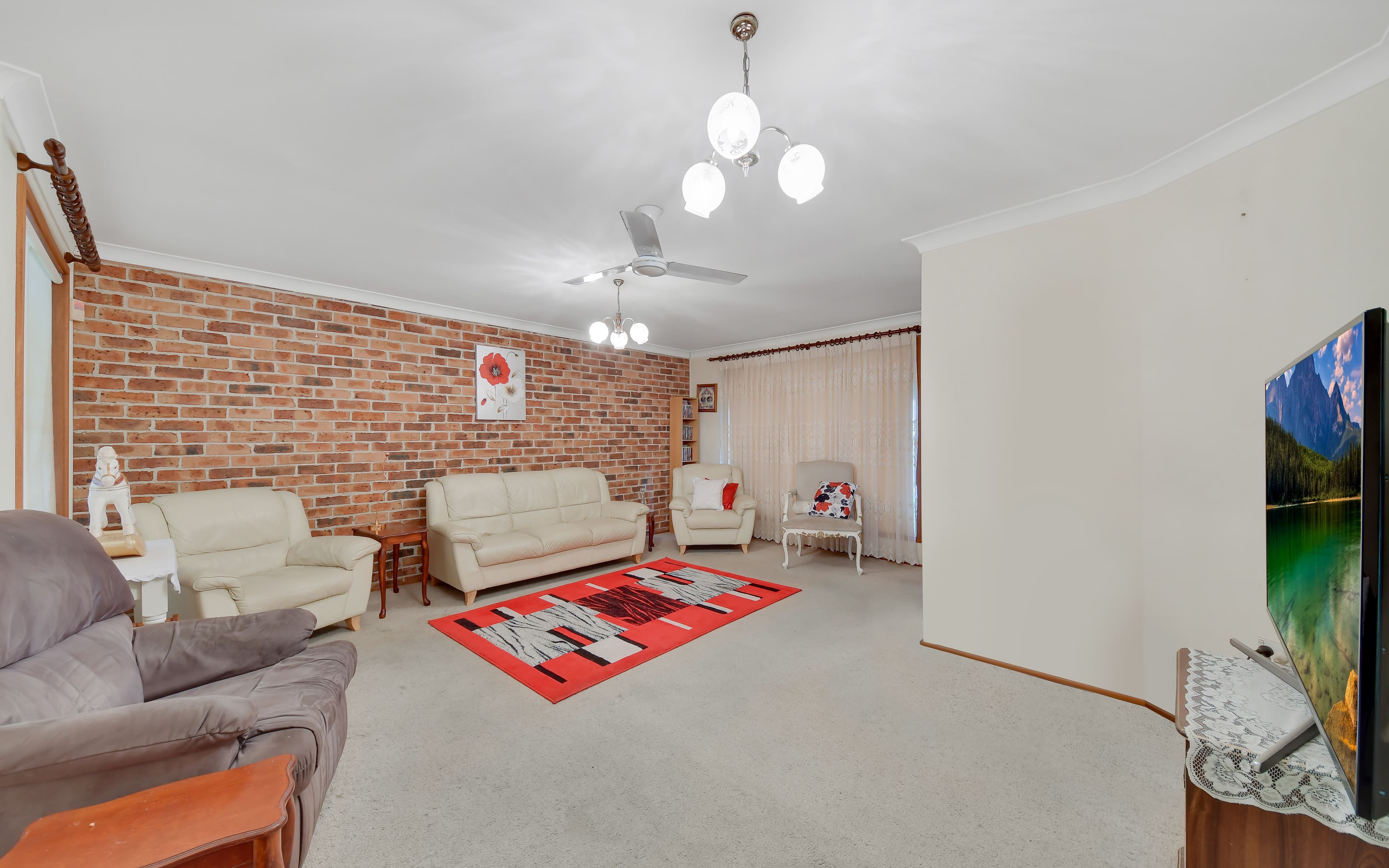 10 Lagonda Drive, Ingleburn NSW 2565, Ingleburn - Thumbnail 2