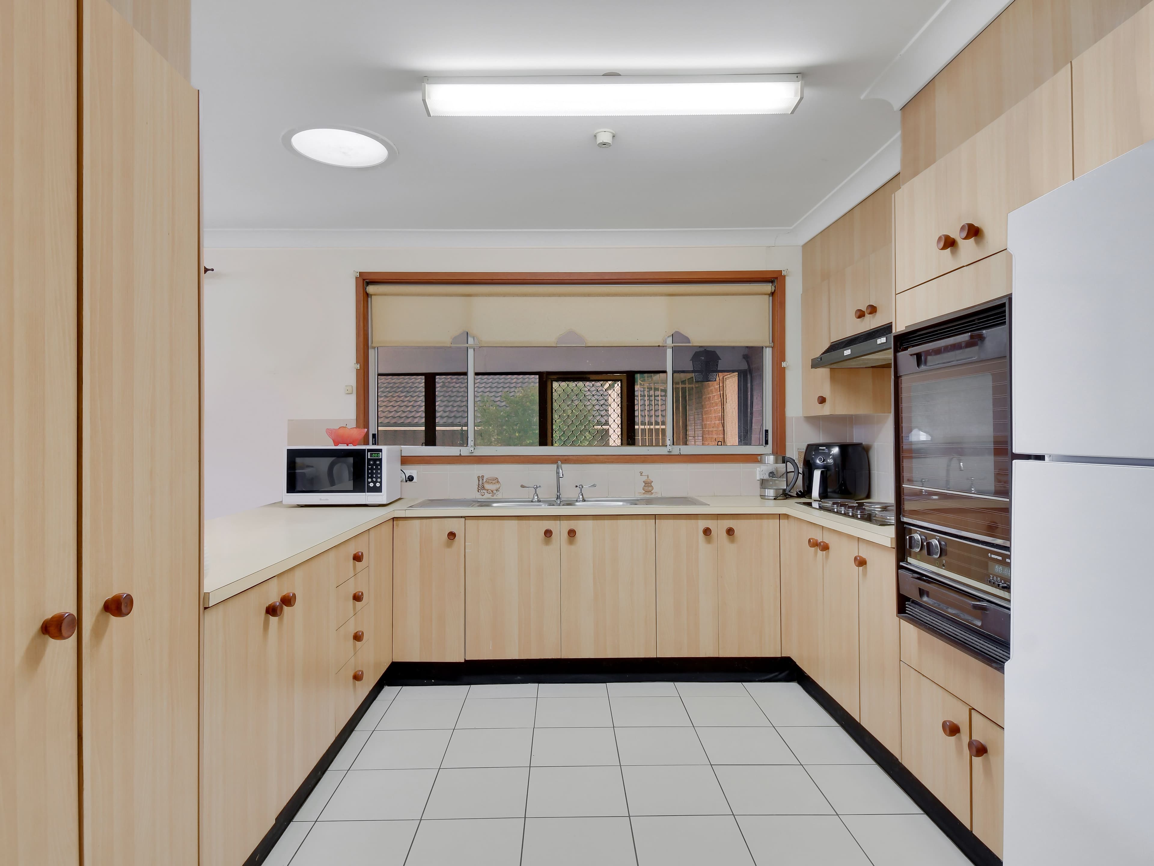 10 Lagonda Drive, Ingleburn NSW 2565, Ingleburn - Thumbnail 3