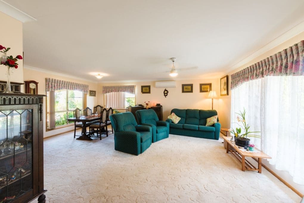 12 Debra Street, WITHCOTT QLD 4352, Withcott - Thumbnail 2