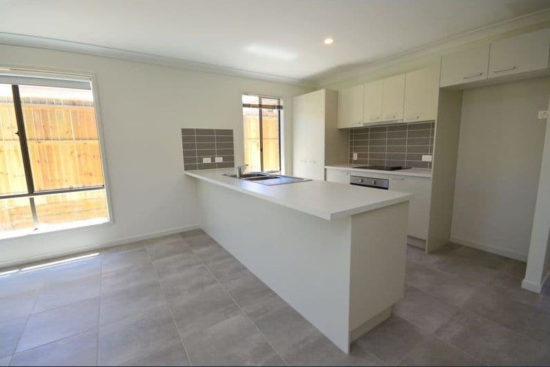 5 Hiddins Road, Berrinba QLD 4117, Berrinba - Thumbnail 2