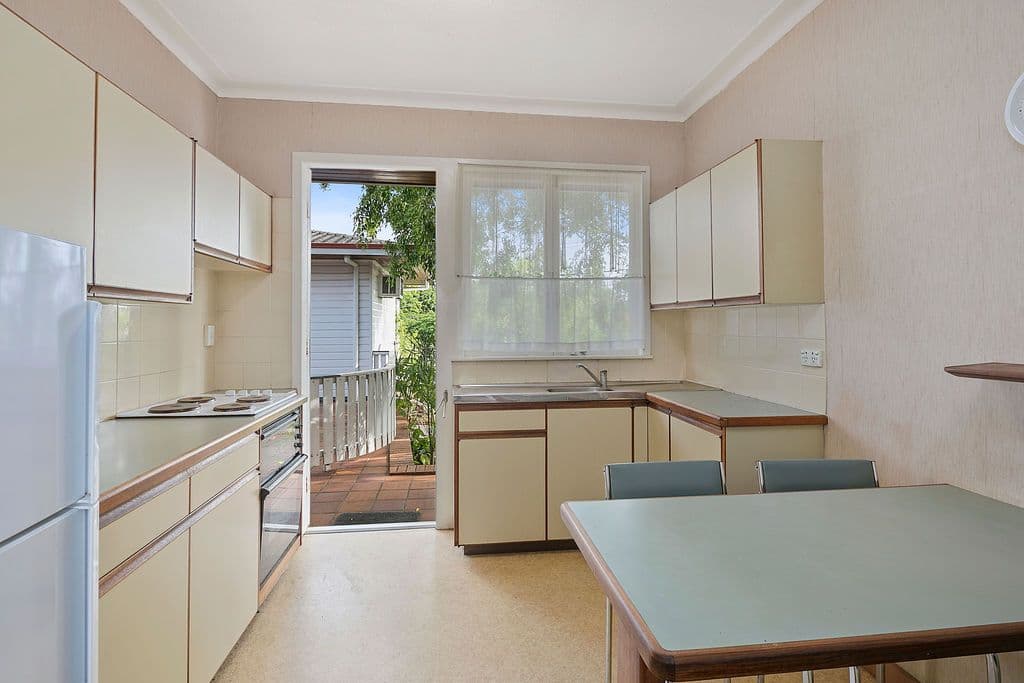 61 Milsom Street, Coorparoo QLD 4151, Coorparoo - Thumbnail 4