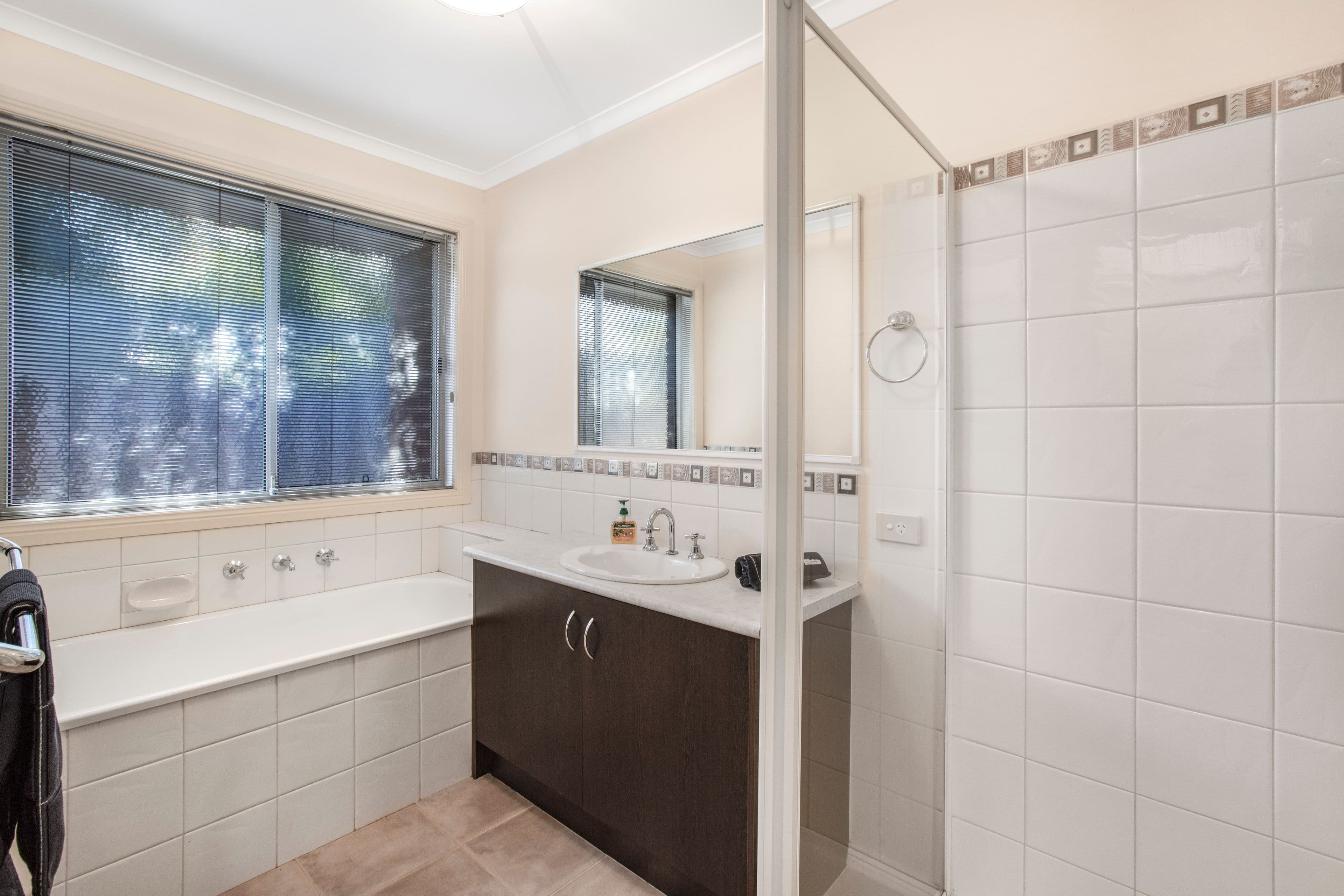 135 Ahern Road, Pakenham VIC 3810, Pakenham - Thumbnail 7