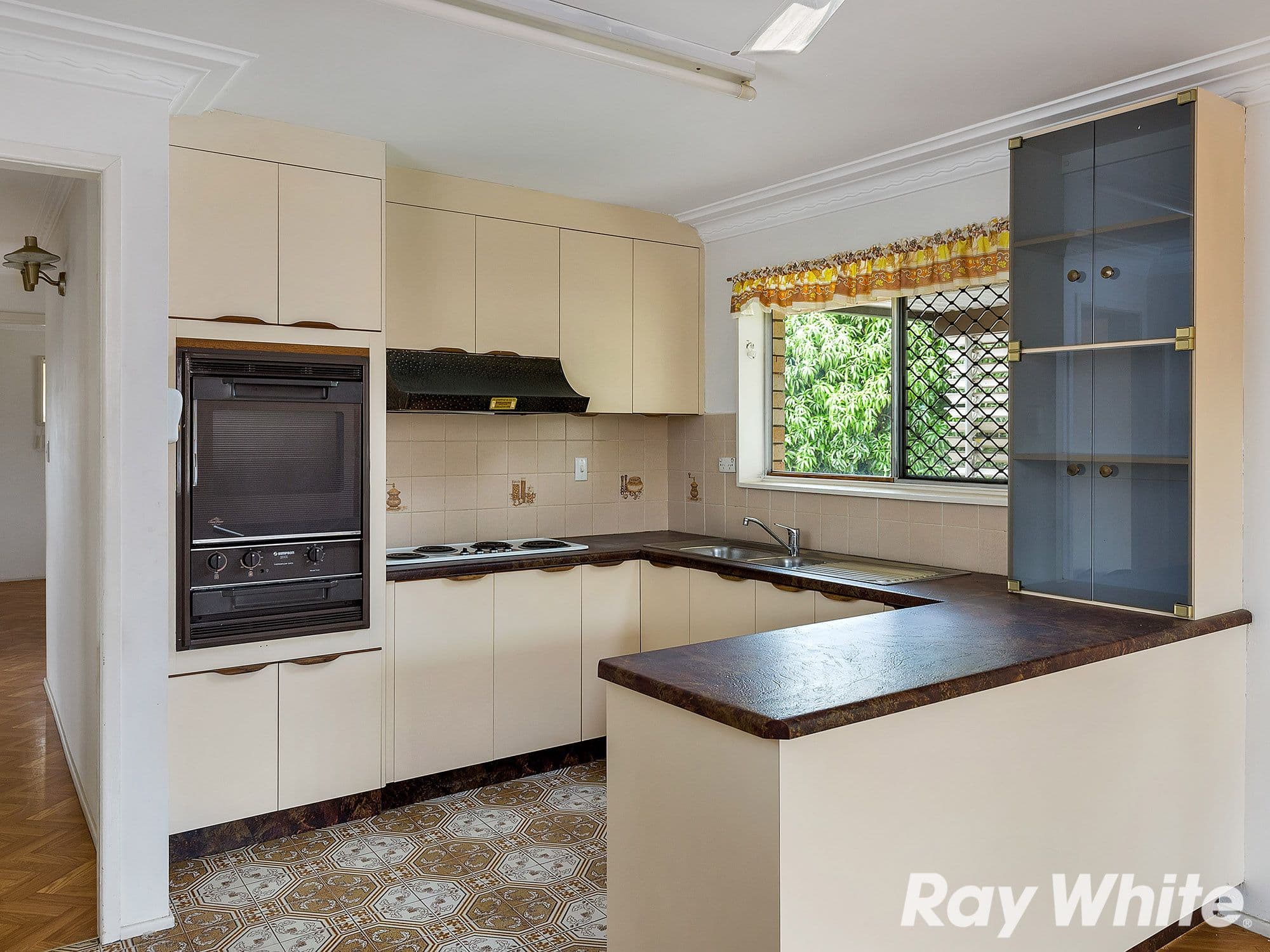 26 Fairlane Street, Chermside West QLD 4032, Chermside West - Thumbnail 7