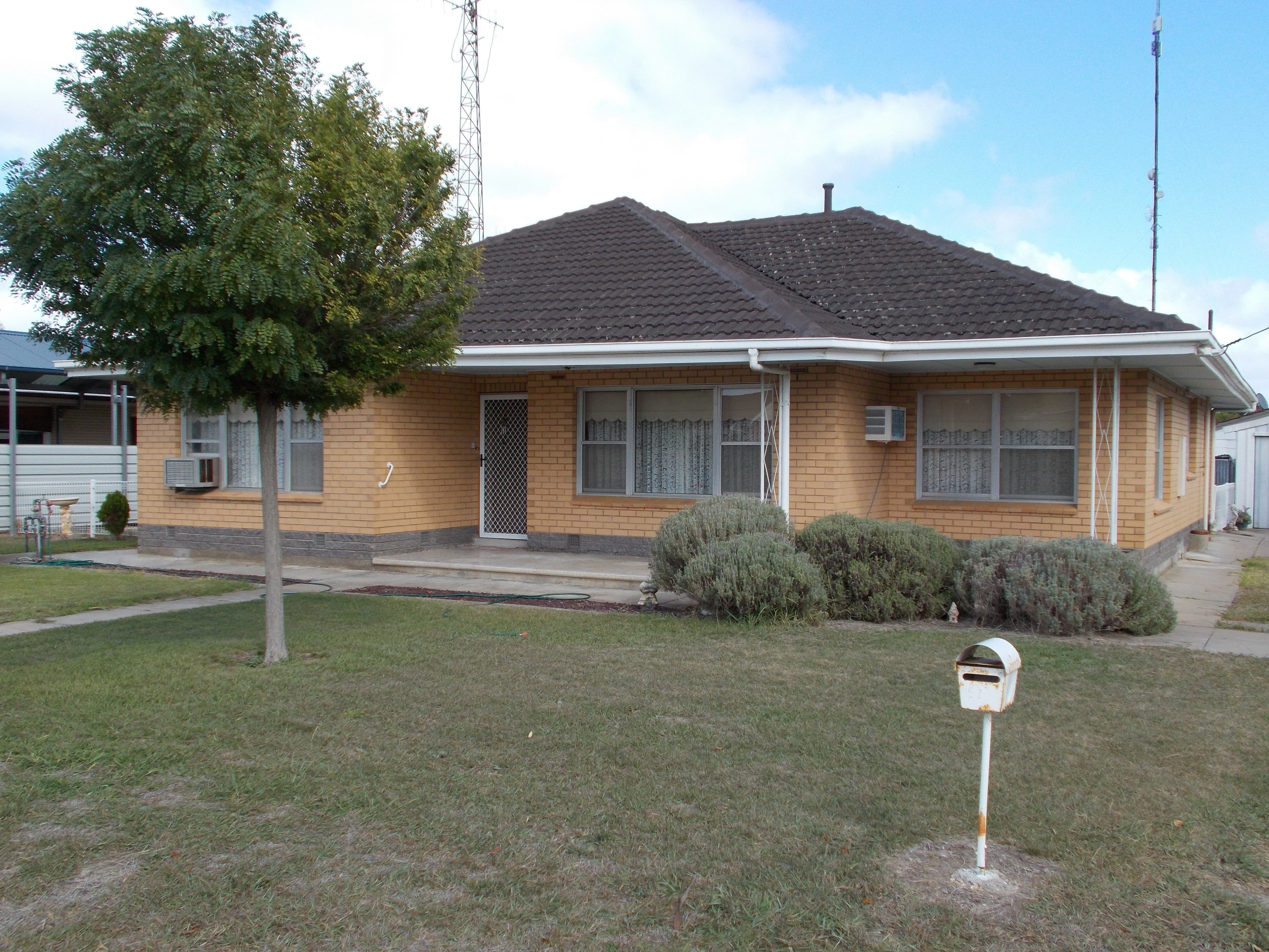 57 Salom Street, Bordertown SA 5268, Bordertown - Thumbnail 2