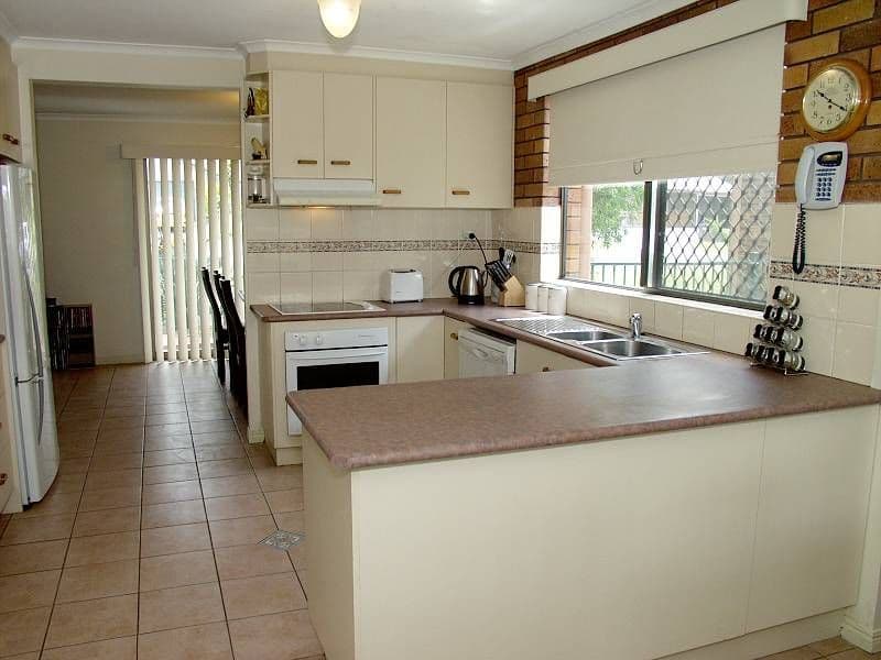 8 Dubarry Street, SUNNYBANK HILLS QLD 4109, Sunnybank Hills - Thumbnail 2