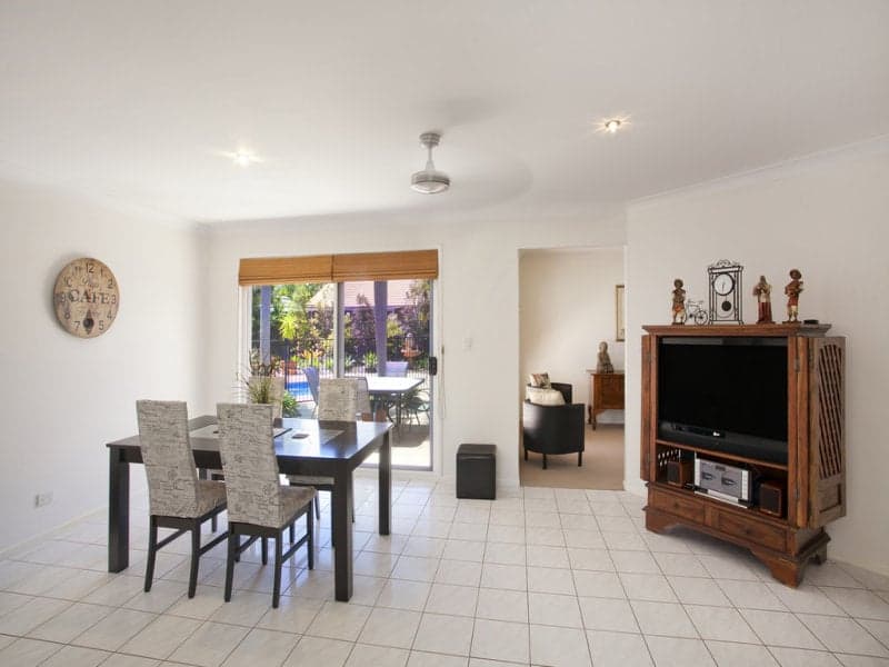 29 Wavecrest Drive, Castaways Beach - Thumbnail 6