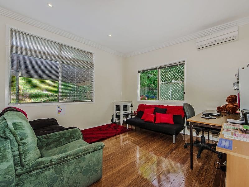 80 Currumburra Road, Ashmore QLD 4214, Ashmore - Thumbnail 2