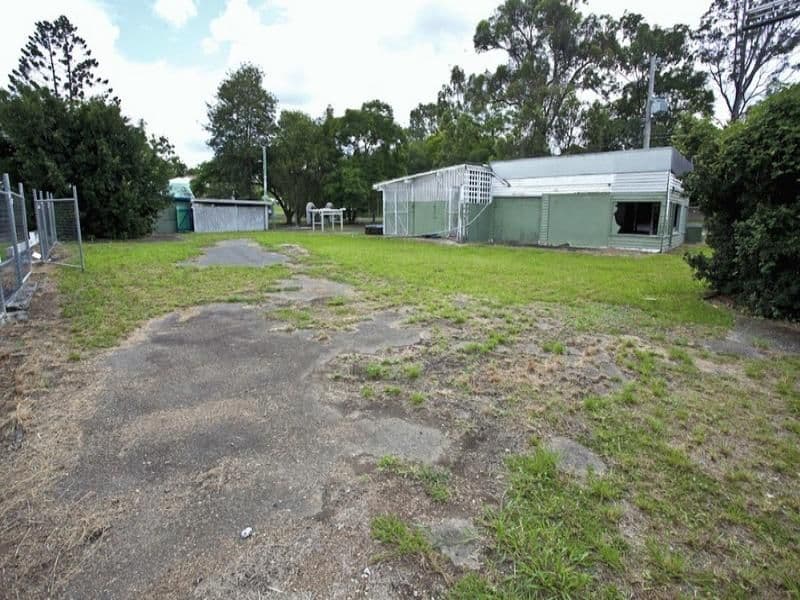 11 Rouen Road, BARDON QLD 4065, Bardon - Thumbnail 2