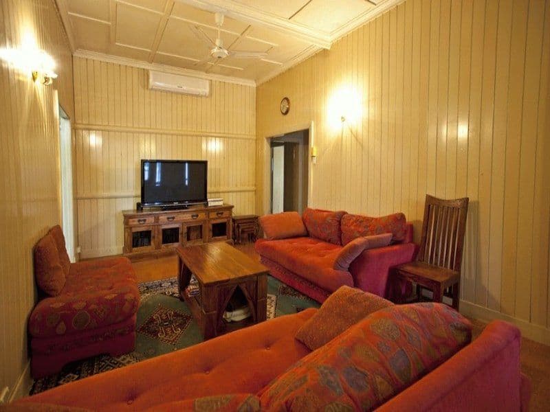 11 Rouen Road, BARDON QLD 4065, Bardon - Thumbnail 4
