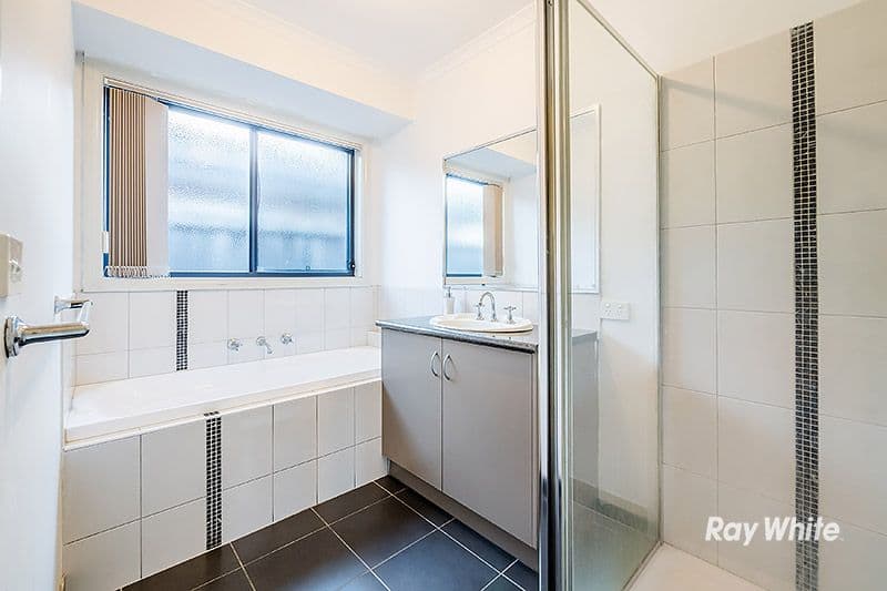 6 Rose Bush Court, Lyndhurst VIC 3975, Lyndhurst - Thumbnail 6