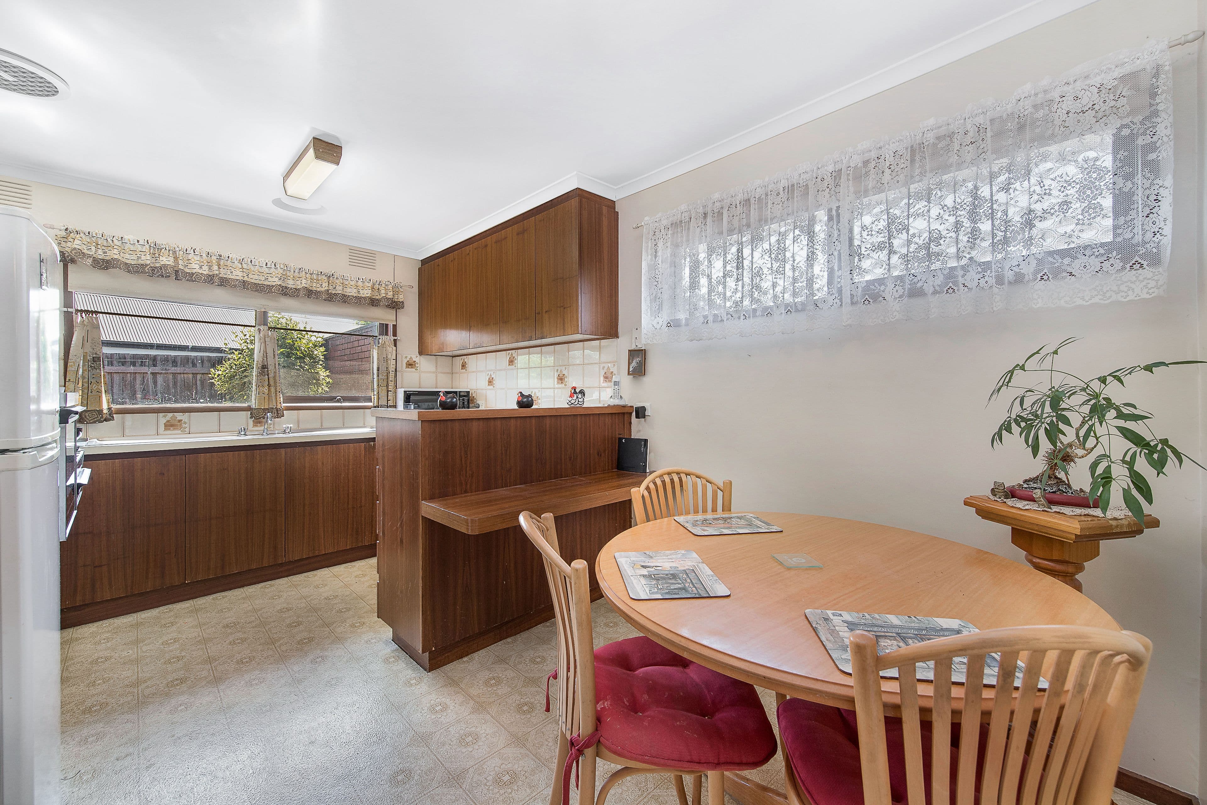 4 Short Street, Glen Waverley VIC 3150, Glen Waverley - Thumbnail 2