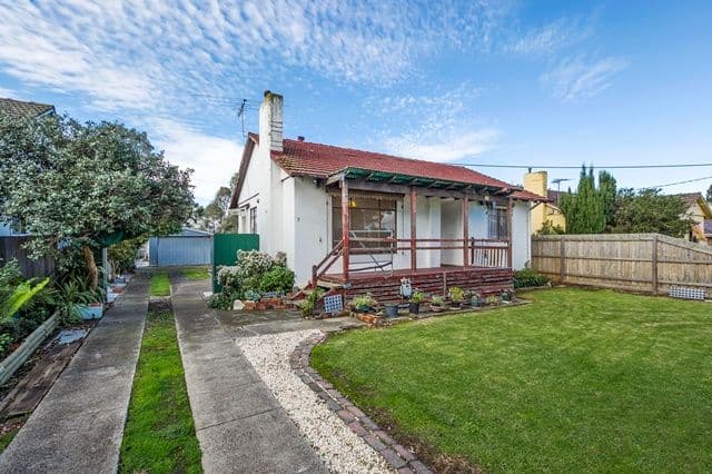 5 Autumndale Avenue, RESERVOIR VIC 3073, Reservoir - Thumbnail 2