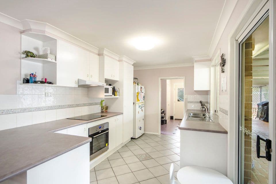 1 Dalrello Court, Glenvale QLD 4350, Glenvale - Thumbnail 3