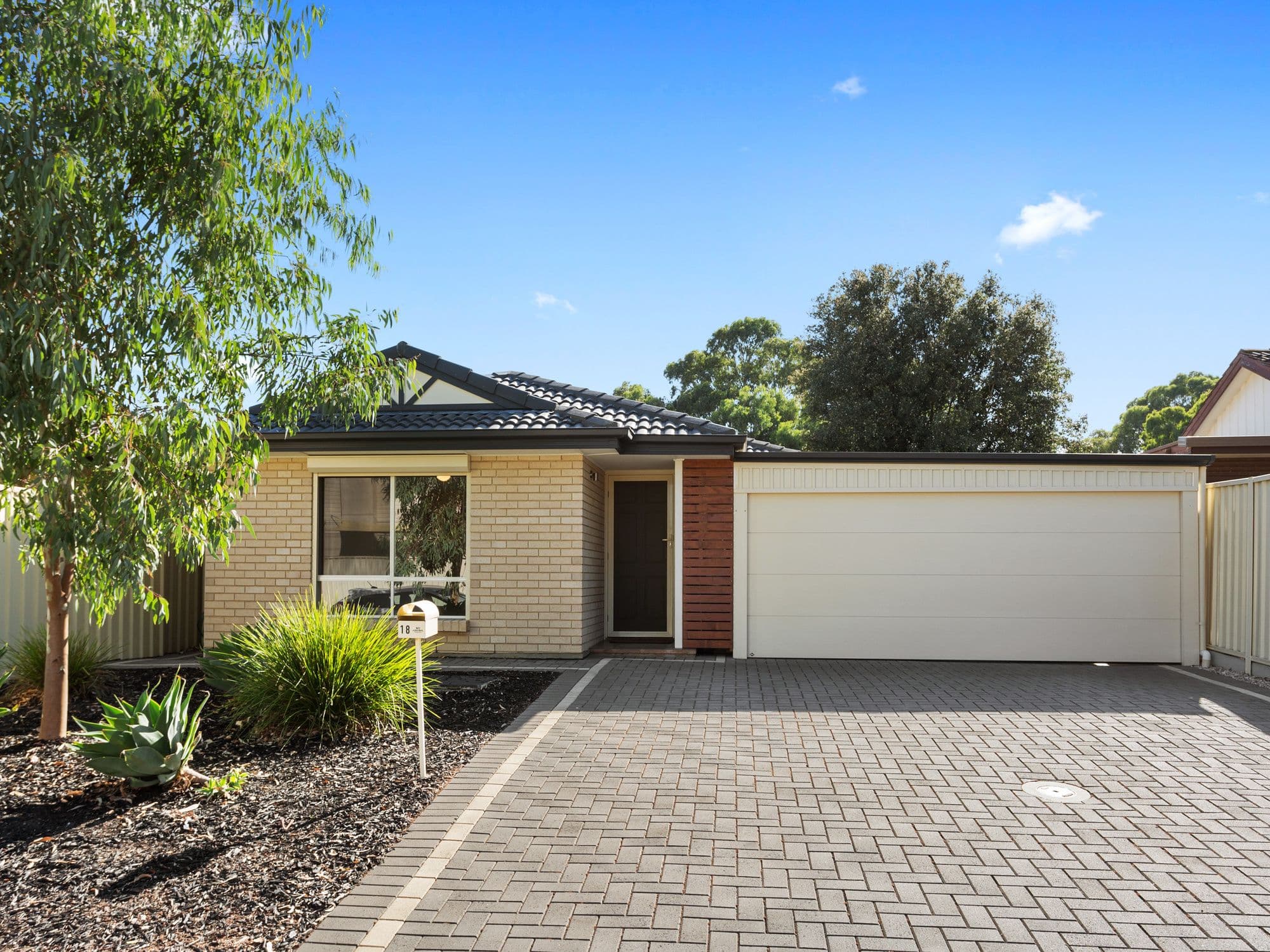 18 Karyn Crescent, Morphett Vale SA 5162, Morphett Vale - Image 1